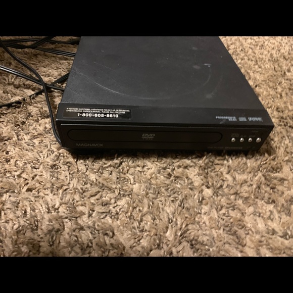 Magnavox DVD Player w/o remote - Picture 2 of 4